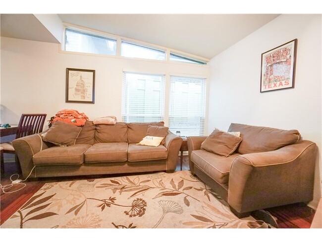 Foto del edificio - 2703 Swisher St