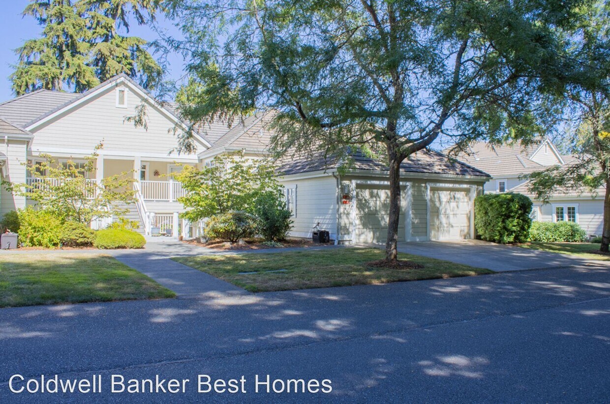 2 br, 2 bath House 61 N Chandler CT unit C House Rental in Port