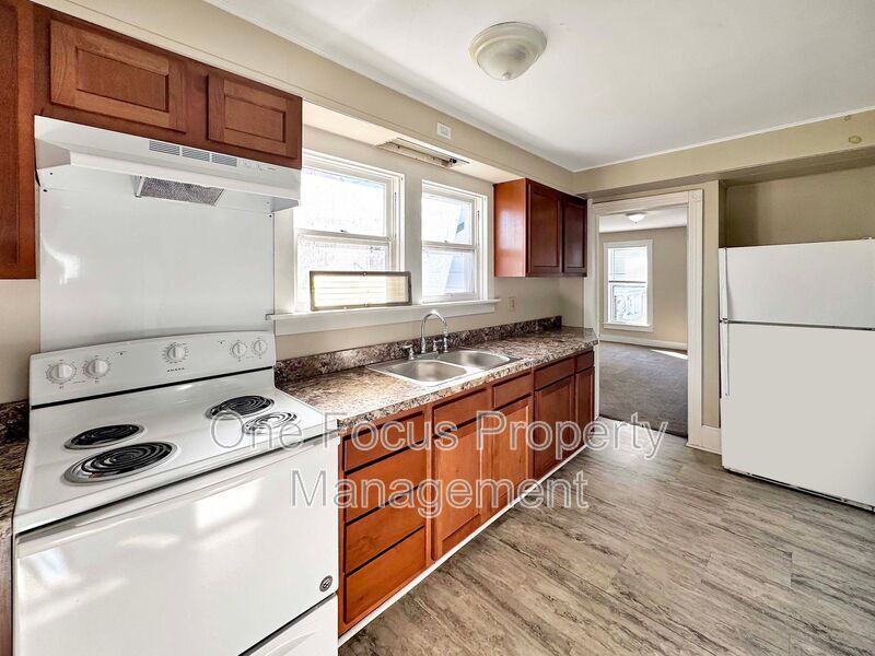 Primary Photo - 123 1/2 Oliver Street