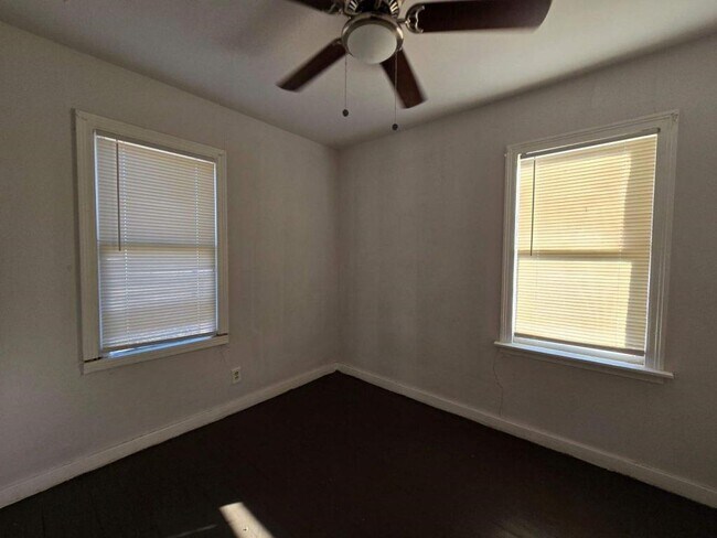 Foto del edificio - 306 N Bowyer St