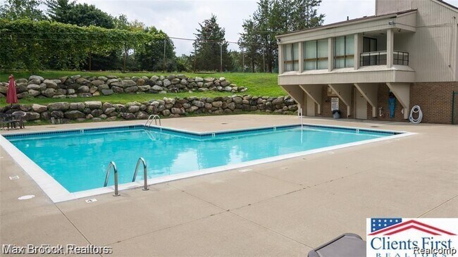 Foto del edificio - 7422 Azalea Ct