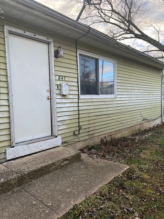 1847 Eddystone Ave, Columbus, OH 43224 Townhome Rentals in Columbus