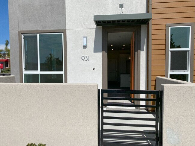 Building Photo - Introducing a Stunning New Build, Never Li...
