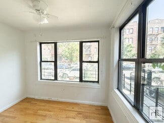 Building Photo - SULLIVAN PLACE / Renovated Full-Floor 1-Be...