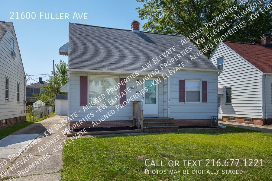 Foto principal - Freshly renovated 4-bedroom awaits !