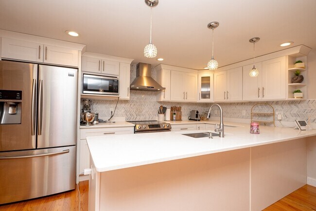Foto del edificio - 592 Poplar St