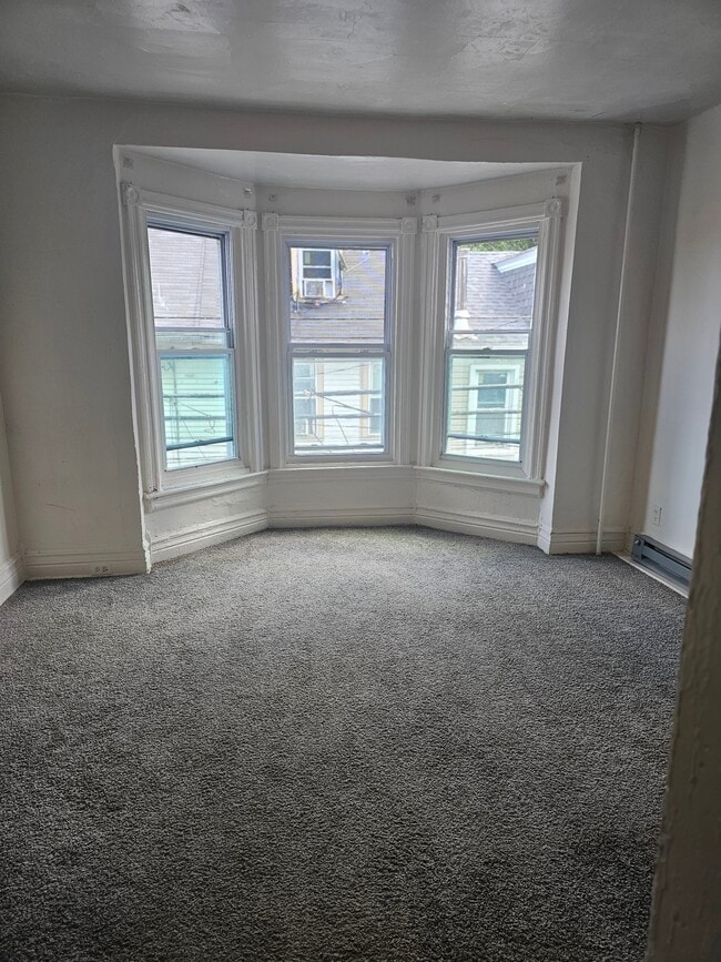 Building Photo - 440 N Hall St