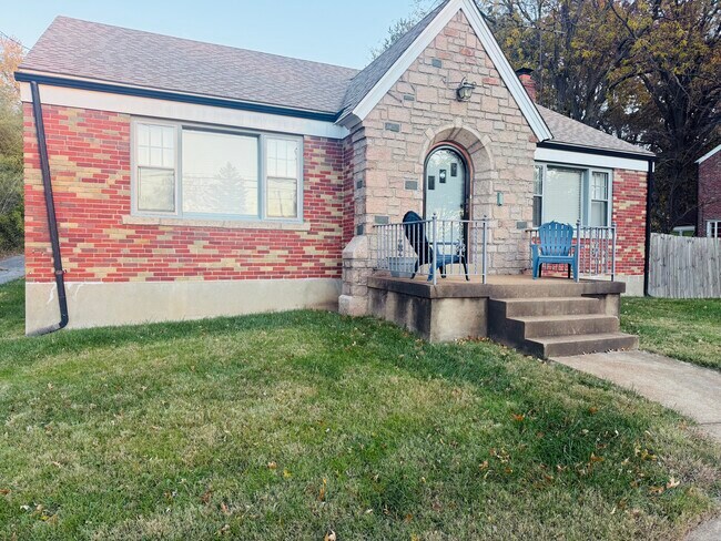 Foto del edificio - 630 N Florissant Rd