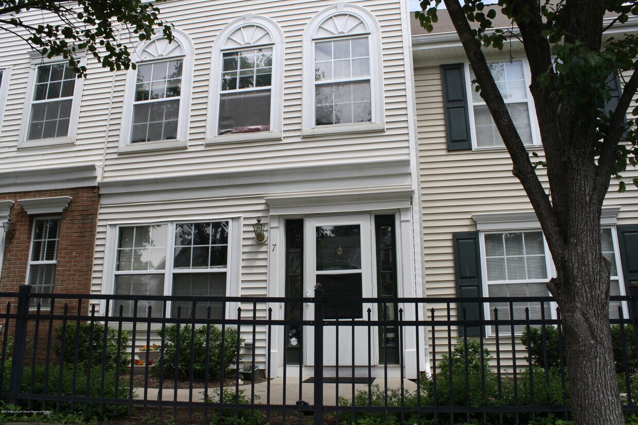 7 Boehm Dr Unit 47, Sayreville, NJ 08859 Condo for Rent in Sayreville