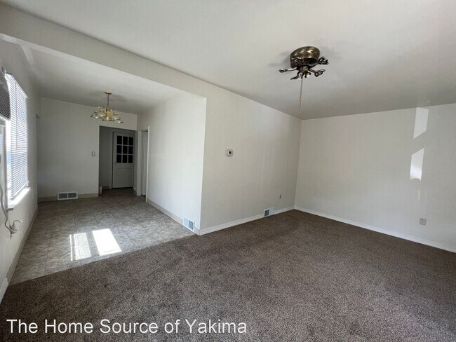 Building Photo - 3 br, 1 bath House - 1212 S 15th Avenue