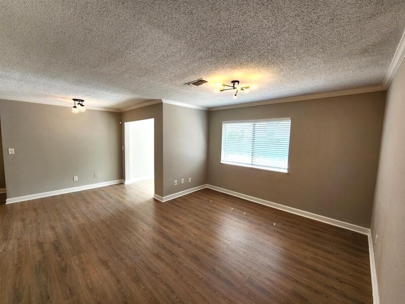 Primary Photo - 1406 Wingate Way