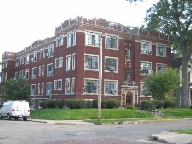 Primary Photo - Lincolnshire Apartments