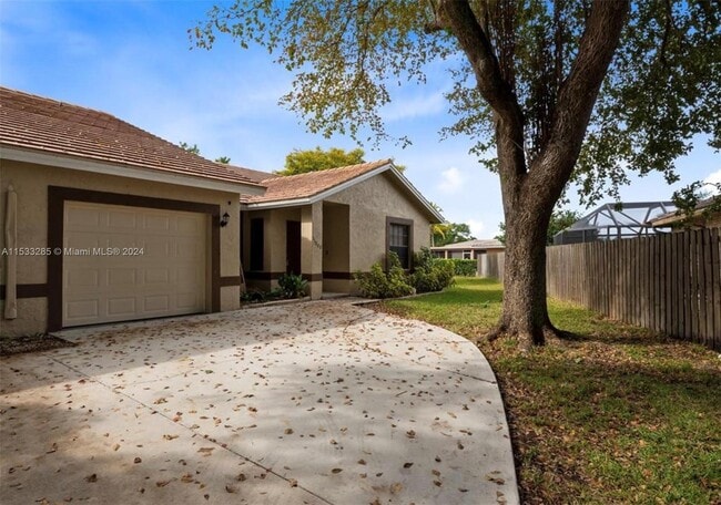 Building Photo - 11808 NW 32nd Ct