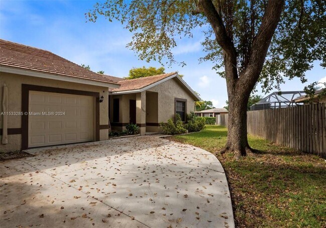 Photo - 11808 NW 32nd Ct House