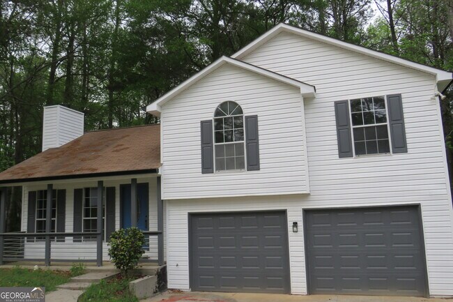 Building Photo - 2060 Bedford Ct