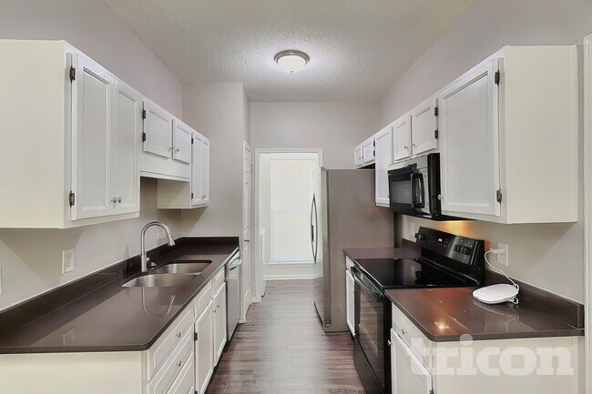 Building Photo - 7825 Pence Pond Ln