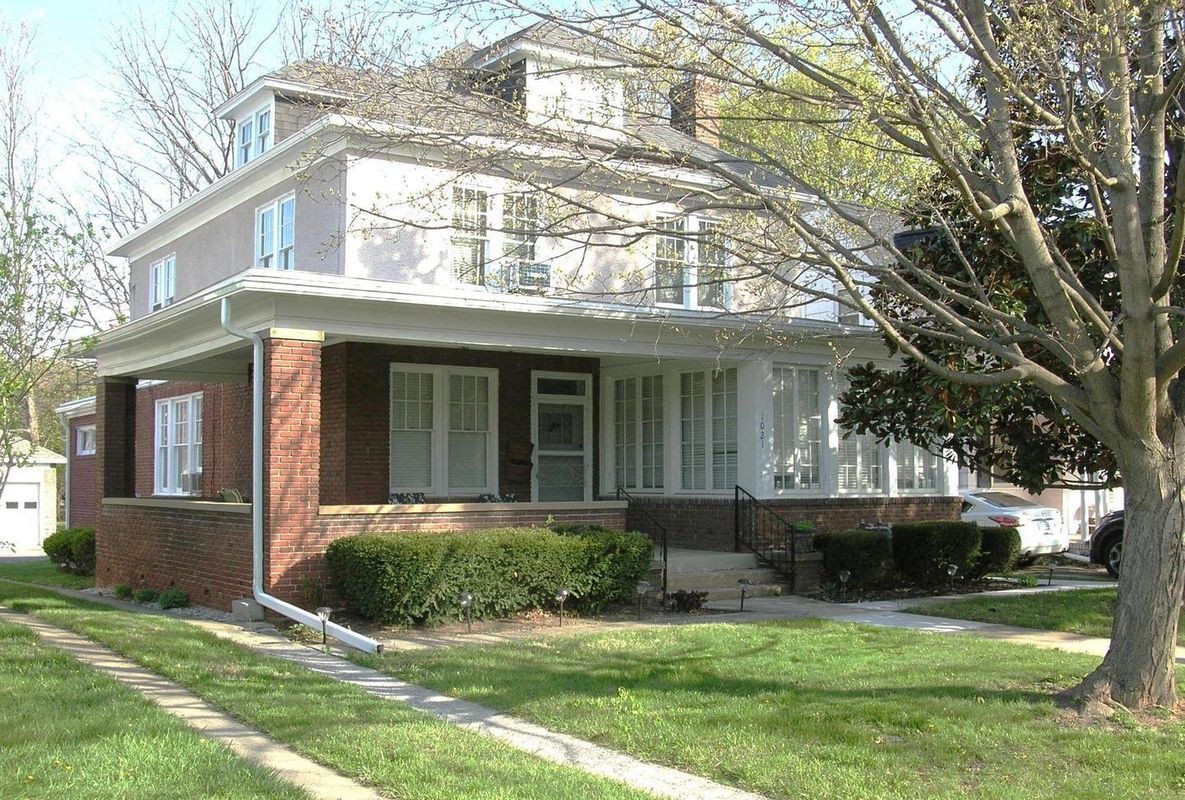 Primary Photo - 1021 Potomac Ave