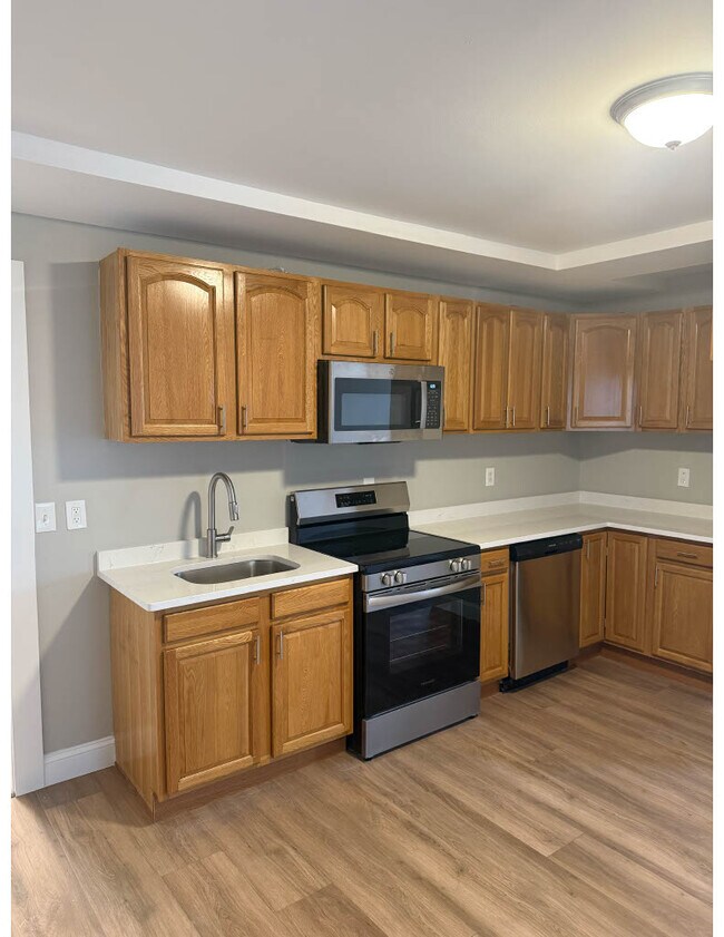 Energy Efficient Stainless Steel Appliances - 43 Arthur St