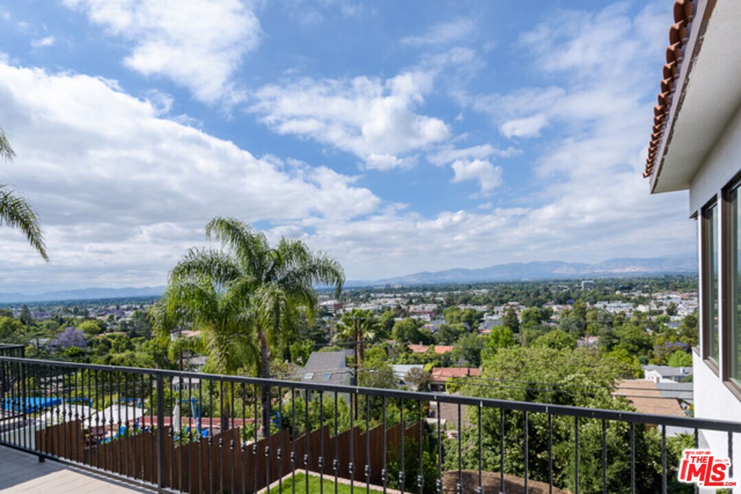 Foto principal - 3970 Murietta Ave