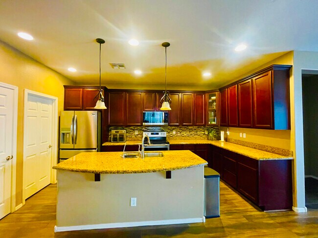 Foto del edificio - 11136 East Starkey Avenue