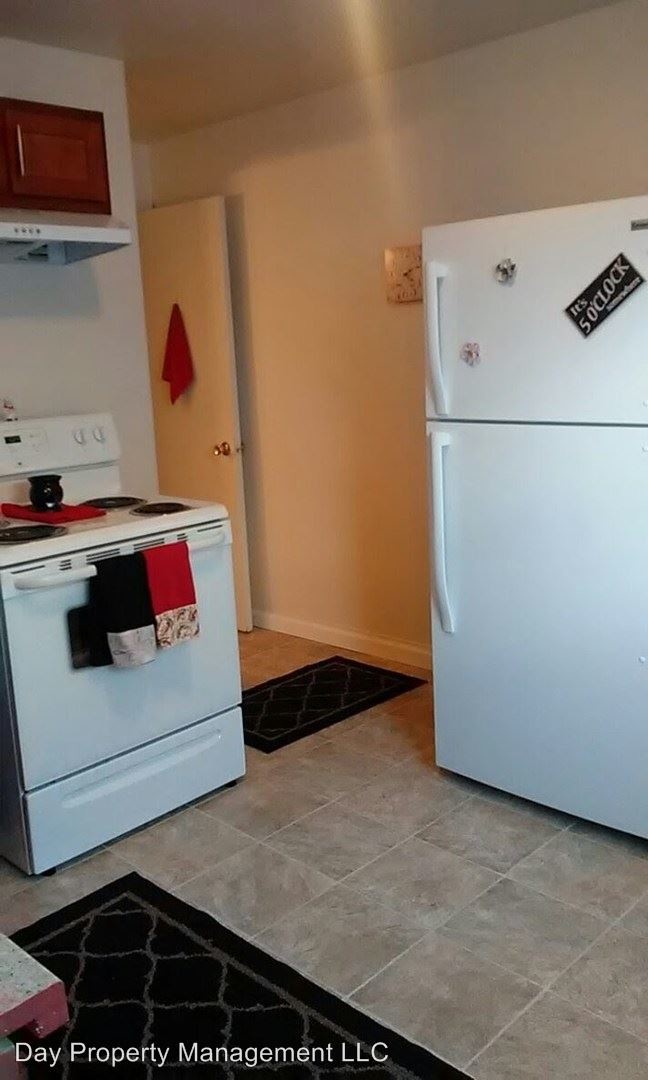 Foto del edificio - 2 br, 1 bath Apartment - 701 George St.
