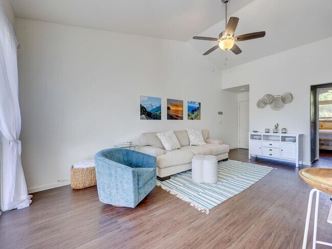 Foto del edificio - 6000-17 Shepherd Mountain Cove