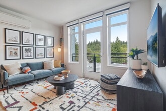 Building Photo - Vicino