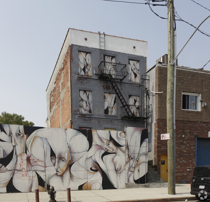 Foto del edificio - 82 Degraw St