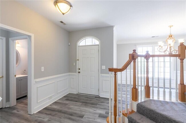 Building Photo - 230 Laketrail Dr