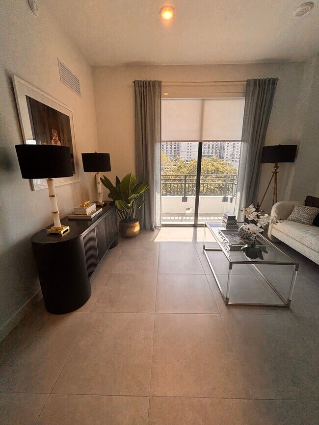 Foto del edificio - 1904 Monroe St