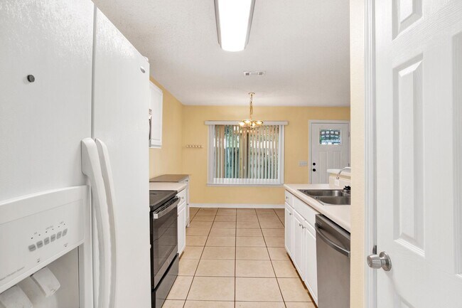 Foto del edificio - 3 Bed 2 Bath Home in Milton FL