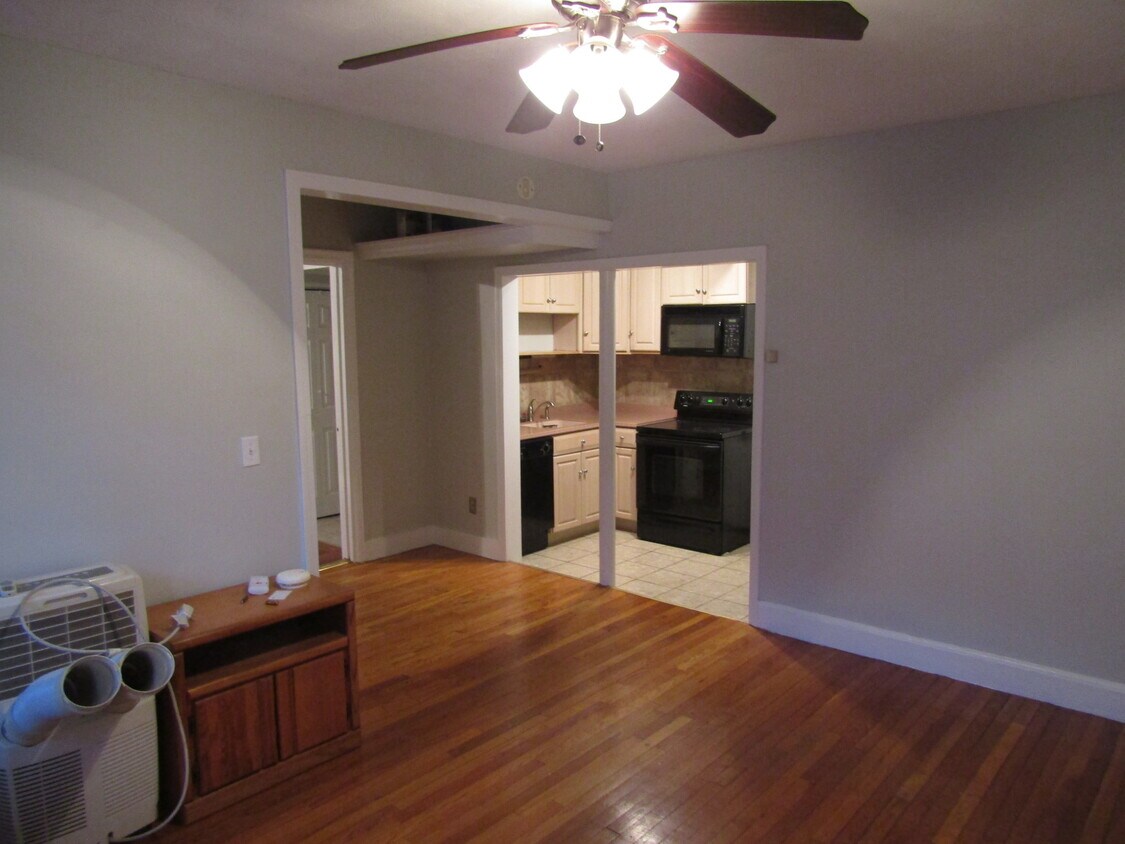 Foto principal - 65 Strathmore Rd