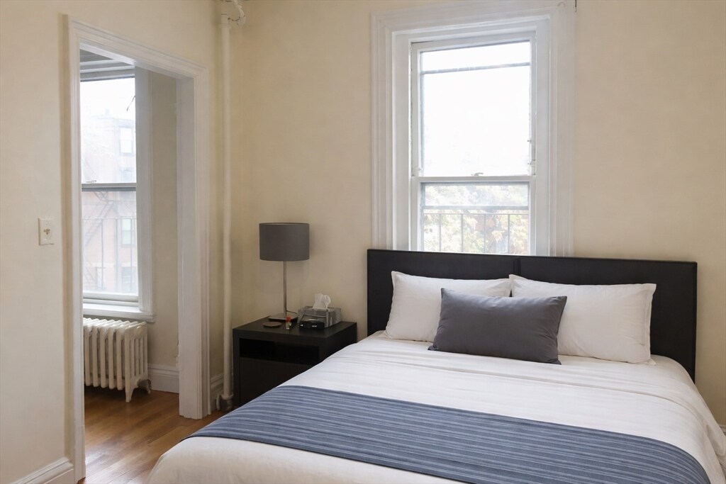 Foto del edificio - 217 Newbury St
