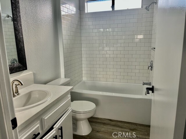 Foto del edificio - 834 W 17th St