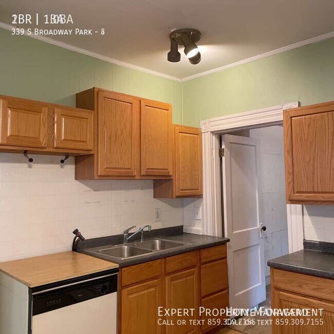 Foto del edificio - 339 S Broadway Park
