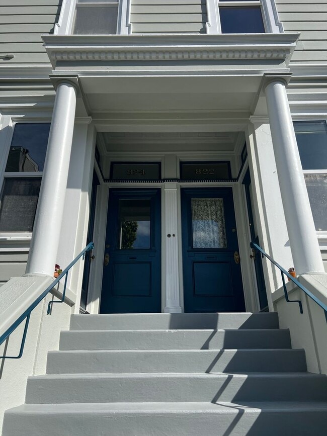 Building Photo - 2BR/1BA North Beach Renovated GEM! Parking...