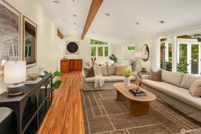 Foto del edificio - 4510 48th Ave NE