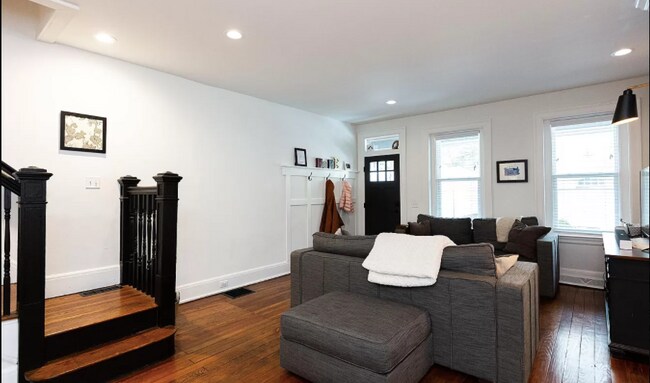 Foto del edificio - 554 Spruce St