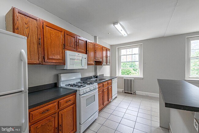 Building Photo - 3314 Arch St