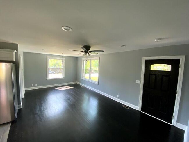 Building Photo - 2 bedroom in Nashville TN 37216