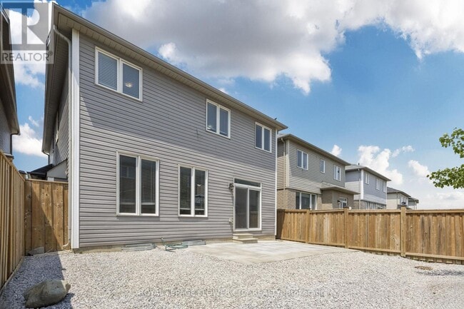 Building Photo - 25 Munro Cir
