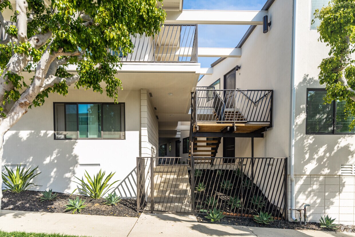 Pacific Heights Apartments in Manhattan Beach, CA Westside Rentals