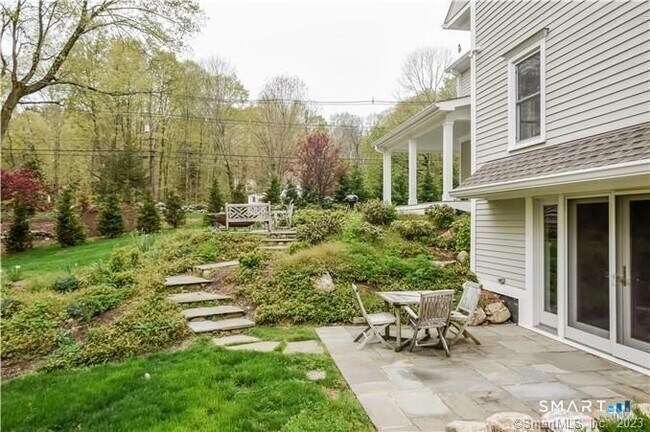 Building Photo - 456 White Oak Shade Rd
