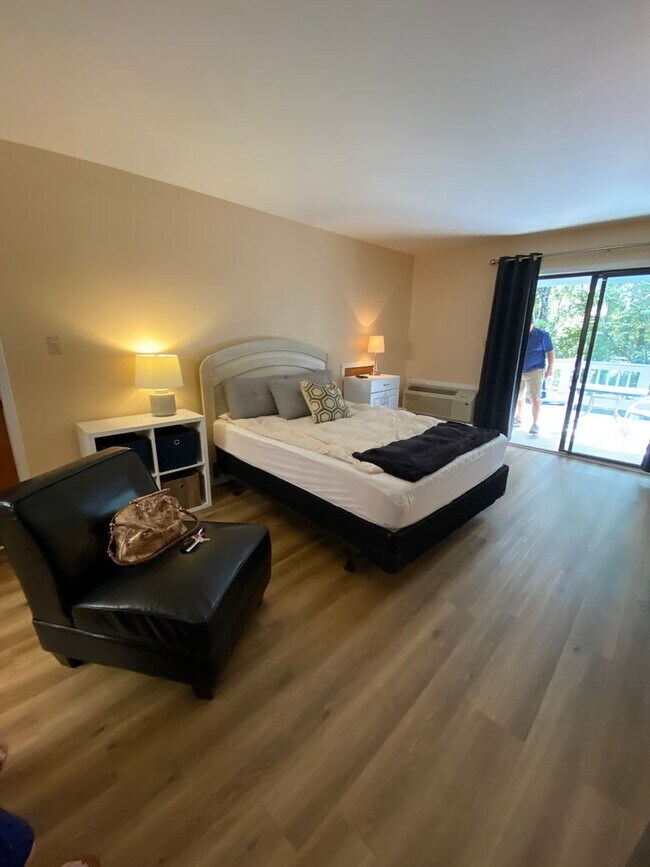 Foto del edificio - Beautiful 1BR/1BA Studio Condo Utilities I...
