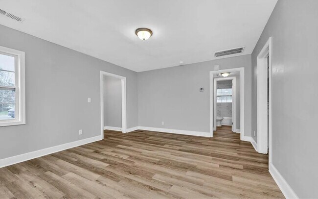 Foto del edificio - 5800 Court N