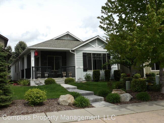 Building Photo - 3 br, 2 bath House - 1113 Grove Way CDA ID...