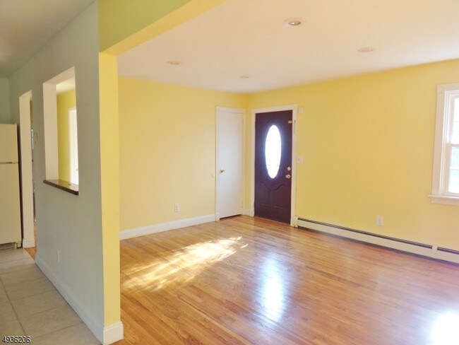 Building Photo - 86 Lackawanna Dr