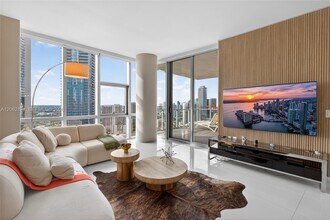 Building Photo - 851 NE 1st Ave