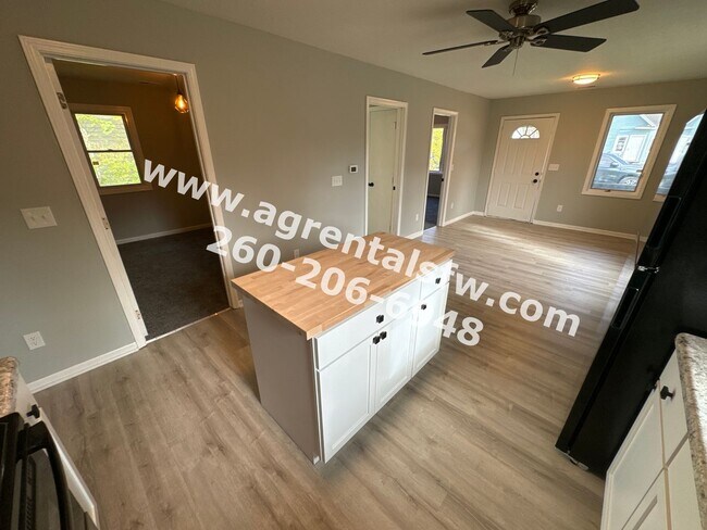 Building Photo - 3 Bedroom House - Section 8 OK!