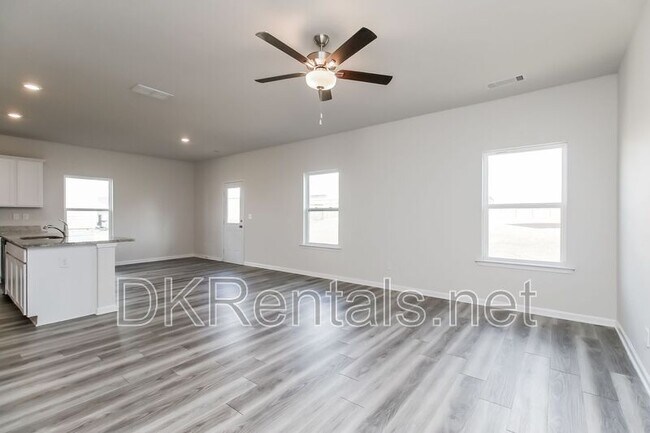 Foto del edificio - 160 Avondale Blvd SE